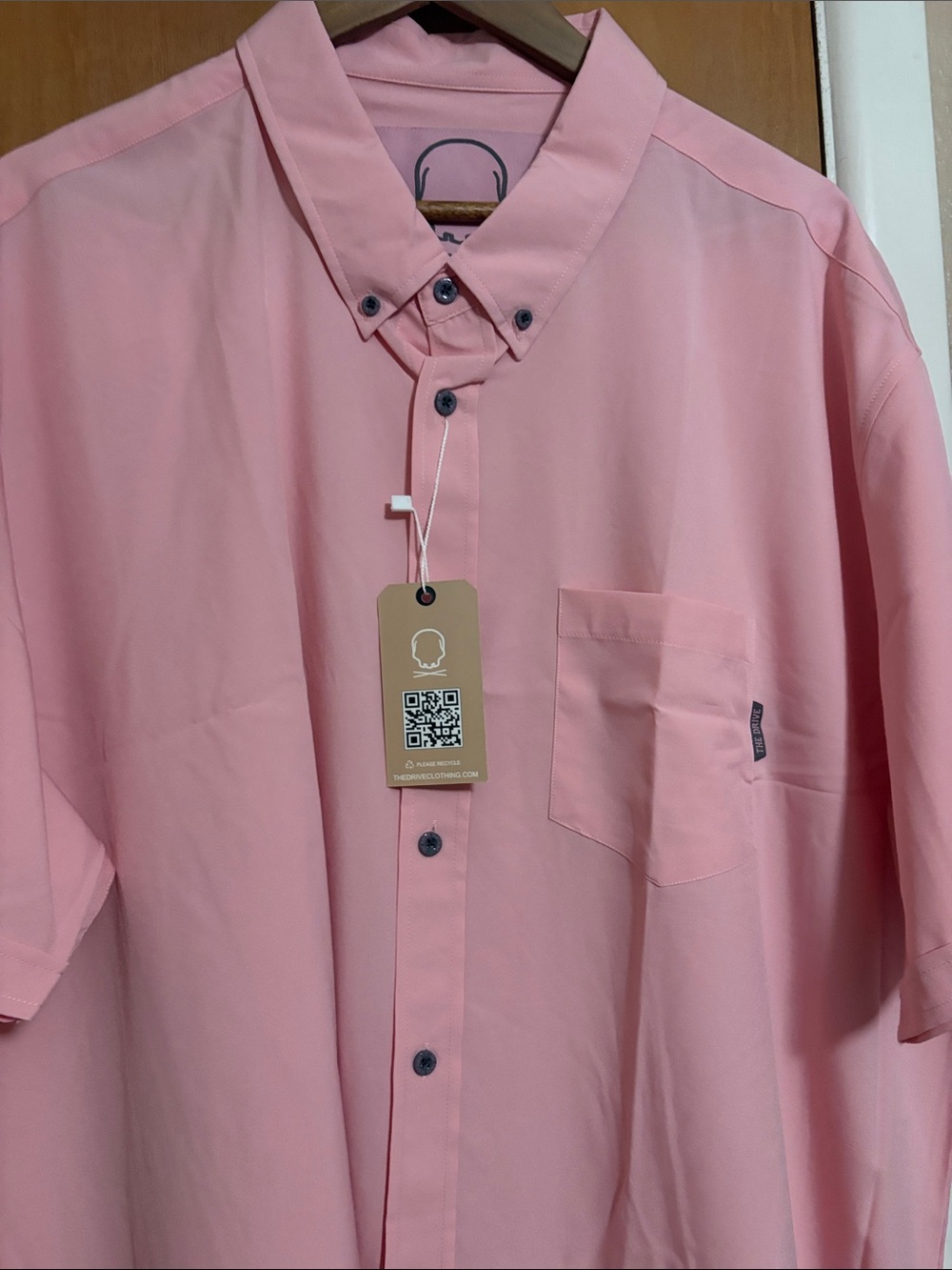 Men's Pink Short-Sleeve Button-Down Shirt